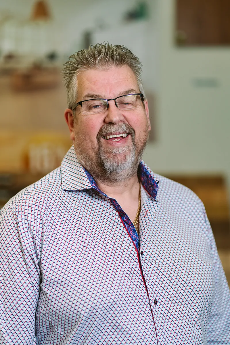 Derrick James - Flooring Consultant Derrick James - Flooring Consultant